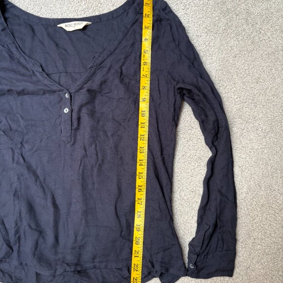 🇨🇦 Nicole Bridger 100% cotton navy shirt - Picture 6 of 8